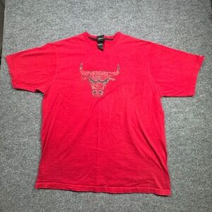 Chicago Bulls Adidas T Shirt Mens‎ 2XL Red Paisley Logo Graphic NBA Basketball